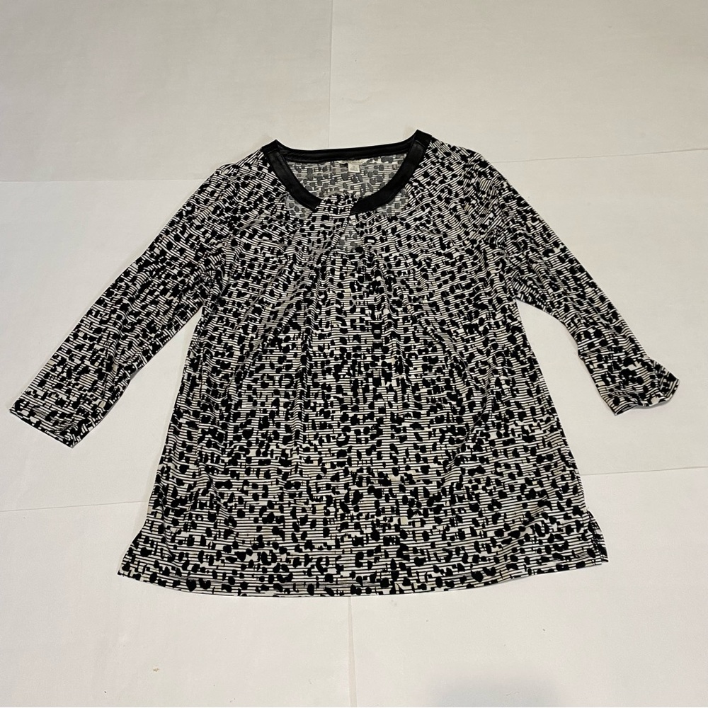 ⭐️Cato Monochrome Geometric Blouse